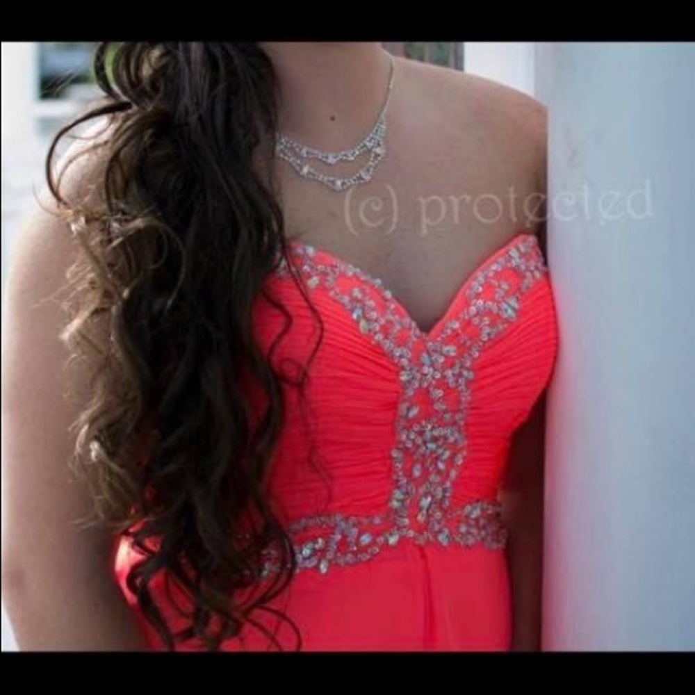 Mac Duggar size -14 prom dress